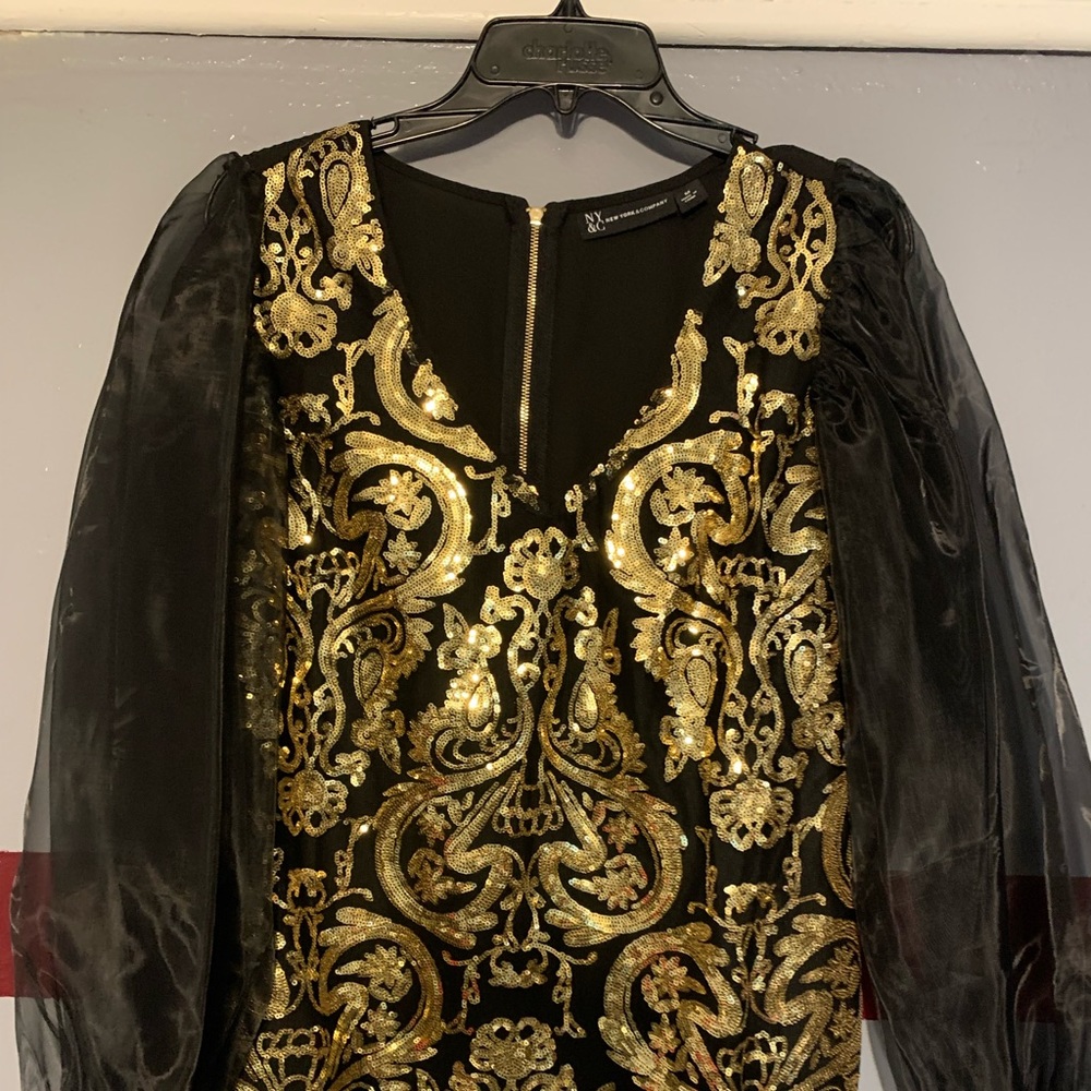 Black and Gold with sequence